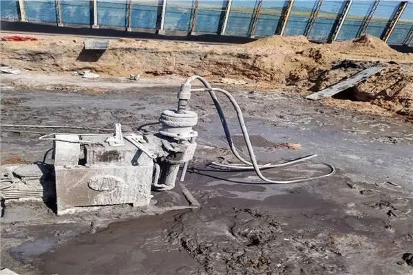 浉河水泡基础注浆加固